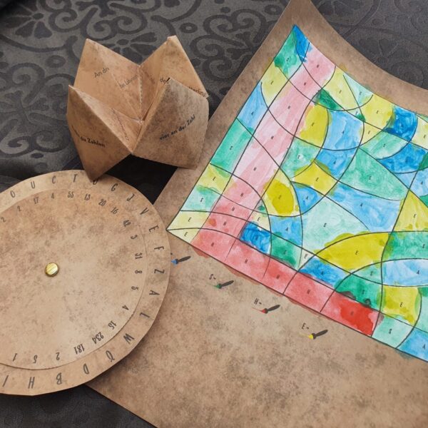 Fertig gebastelte Rätsel aus dem Ostergeheimnis